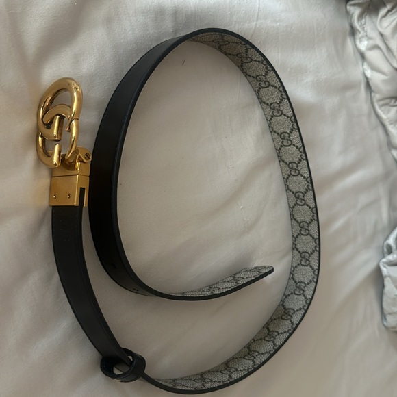 Reversible Gucci Belt with box and dust bag - Picture 2 of 6
